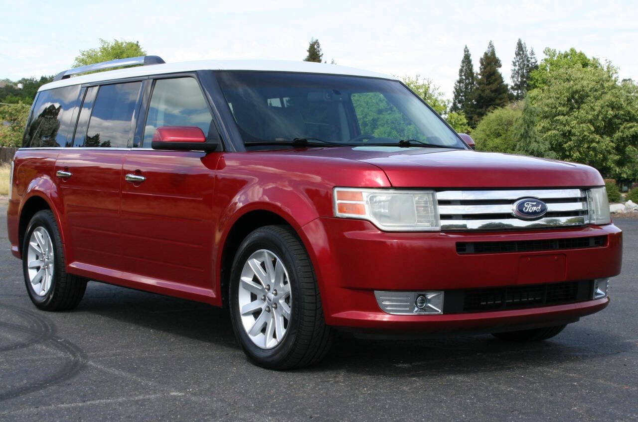 Used 2011 Ford Flex SEL w/ Rapid Spec Order Code image 2