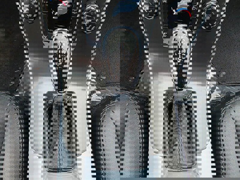 Used 2015 Volvo V60 T5 Premier image 41