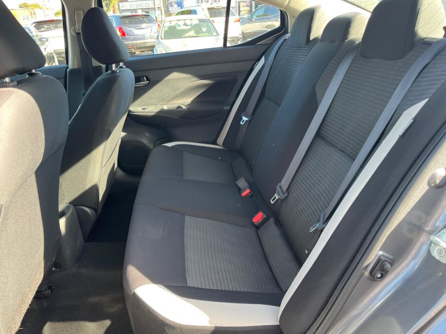 Used 2021 Nissan Versa SV FWD image 17