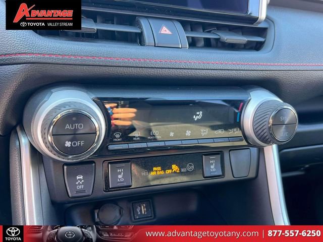 Used 2023 Toyota RAV4 SE w/ Weather & Moonroof Package image 36