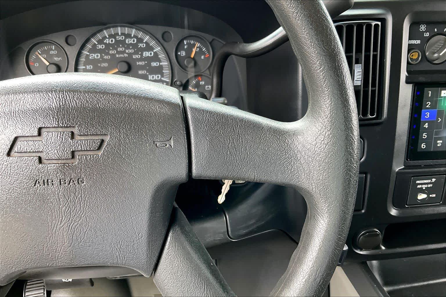 Used 2007 Chevrolet Express 3500 Extended Passenger w/ LT Preferred Equipment Group RWD image 21