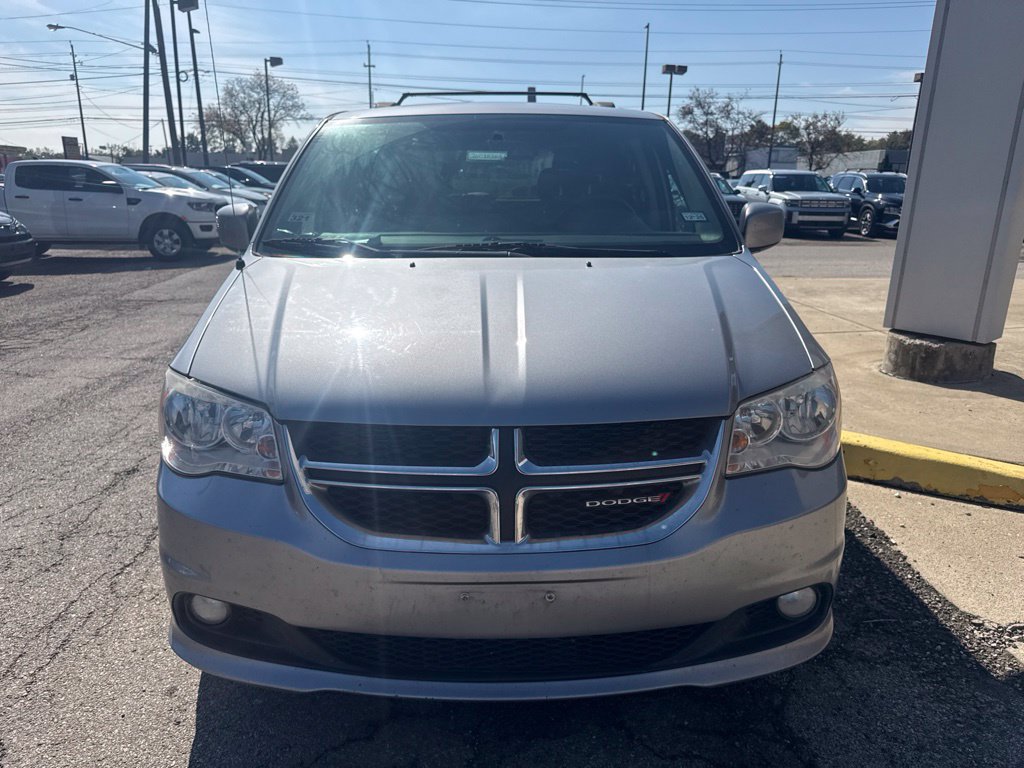 Used 2016 Dodge Grand Caravan SXT FWD image 8