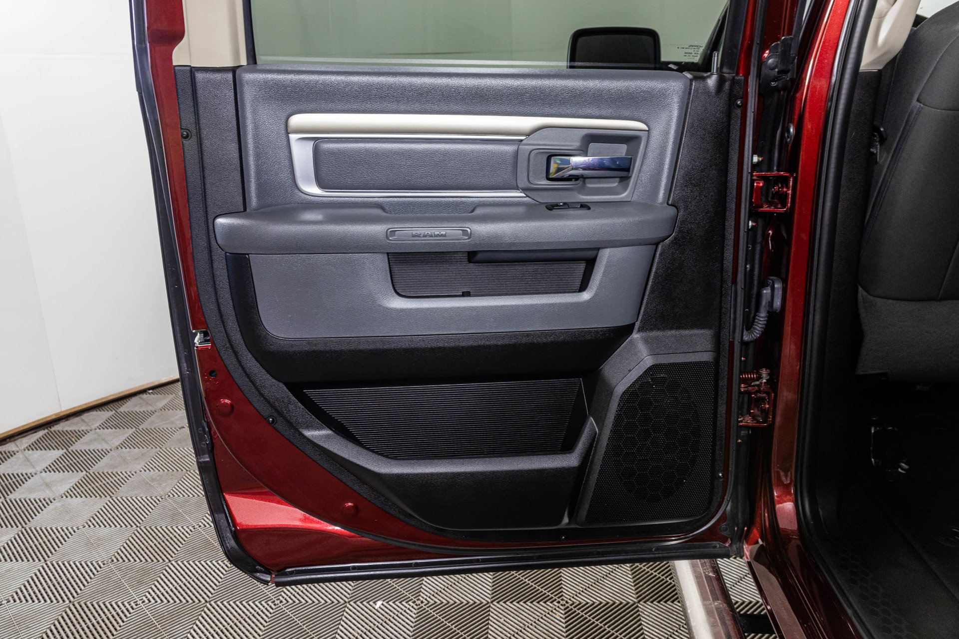 Used 2018 RAM 1500 Big Horn RWD image 41