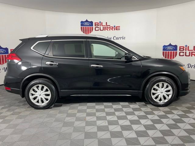 Used 2017 Nissan Rogue S w/ Appearance Package image 2