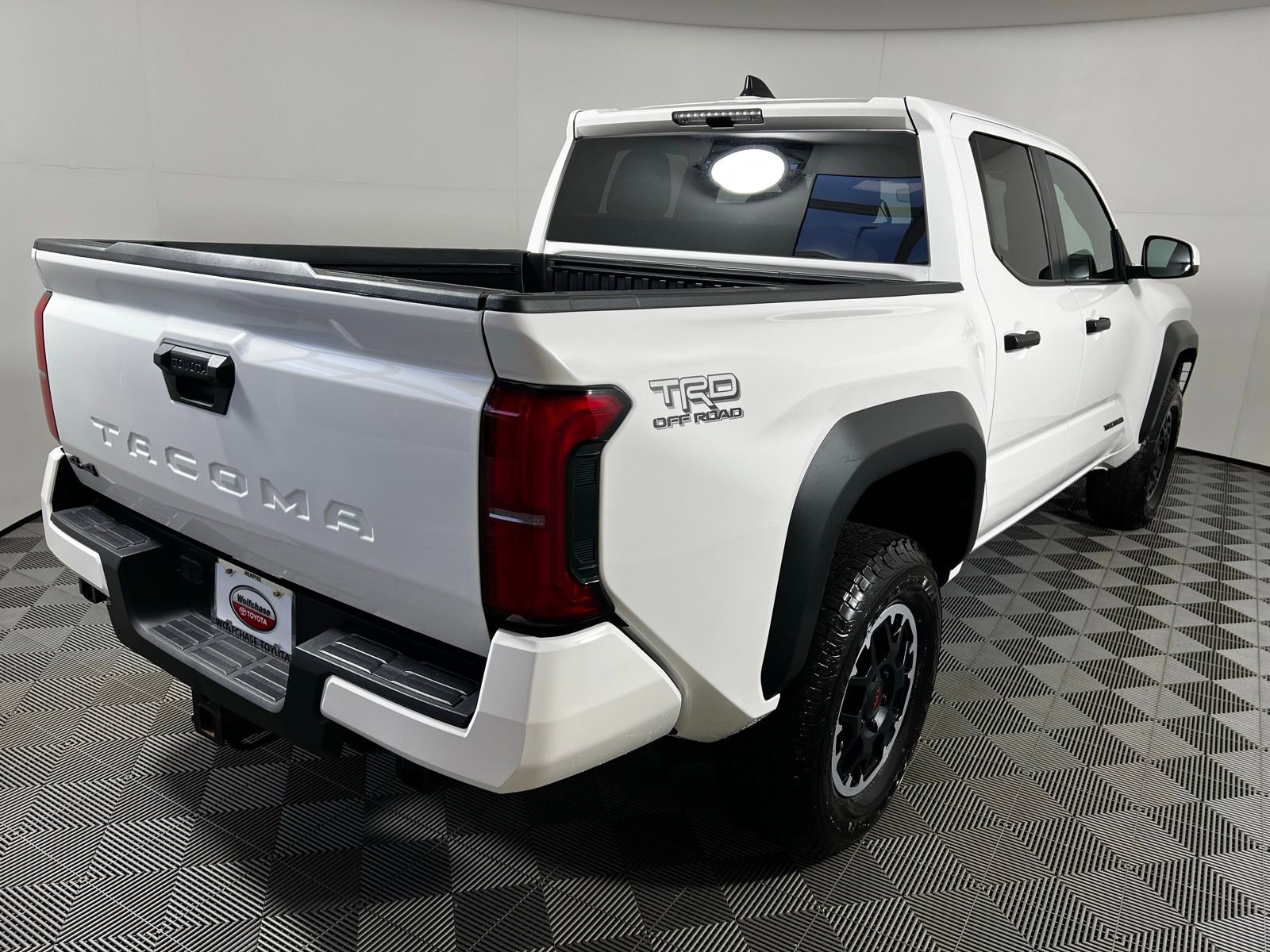 Certified 2024 Toyota Tacoma TRD Off-Road image 5