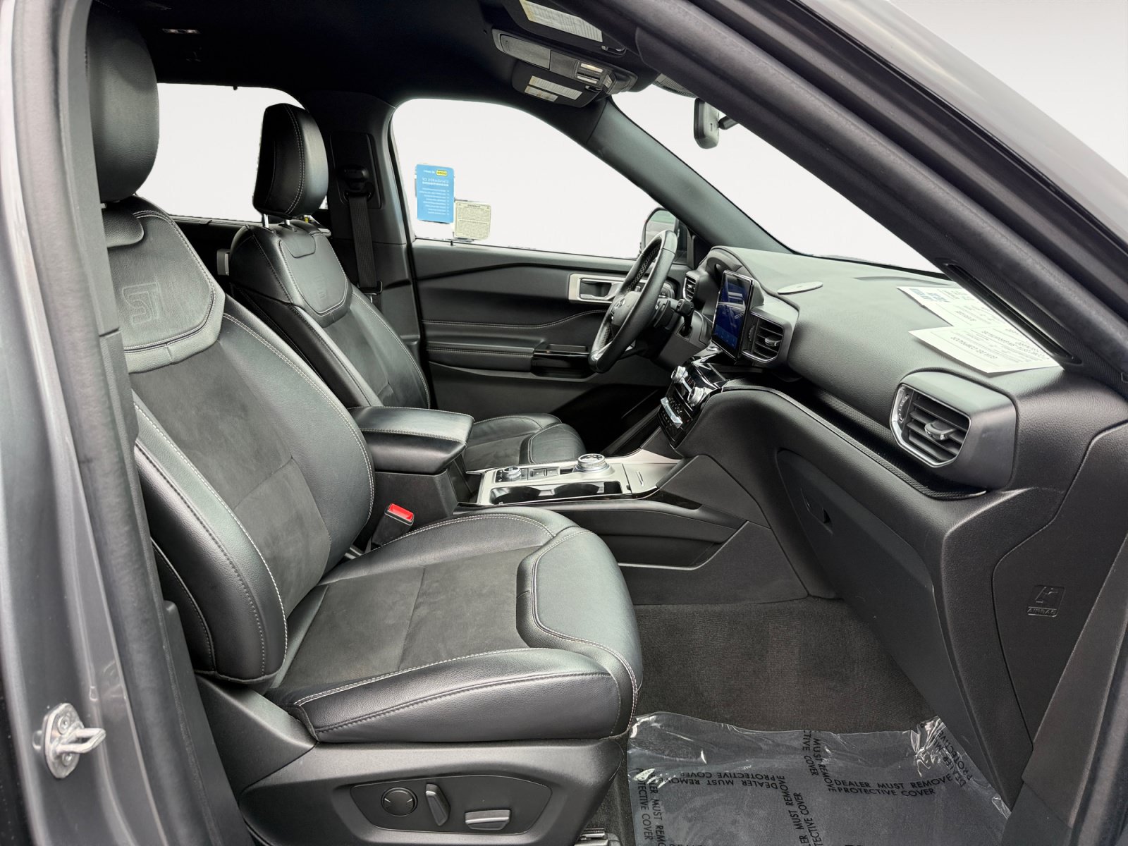 Used 2022 Ford Explorer ST w/ ST Street Pack AWD/4WD image 19