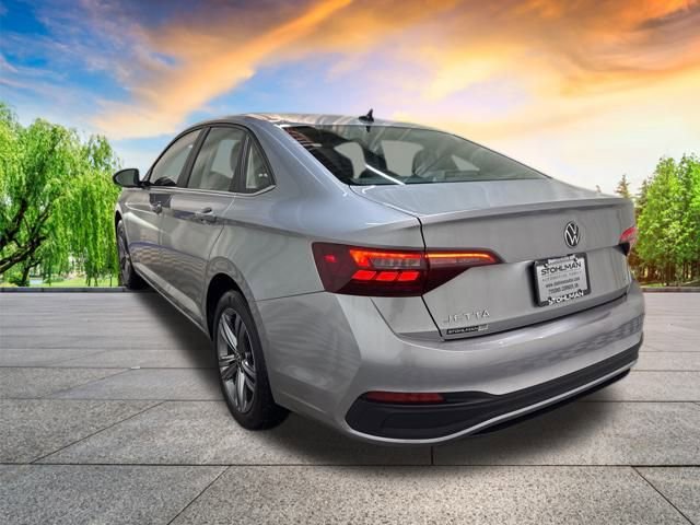 Certified 2023 Volkswagen Jetta SE w/ Panoramic Sunroof Package image 6