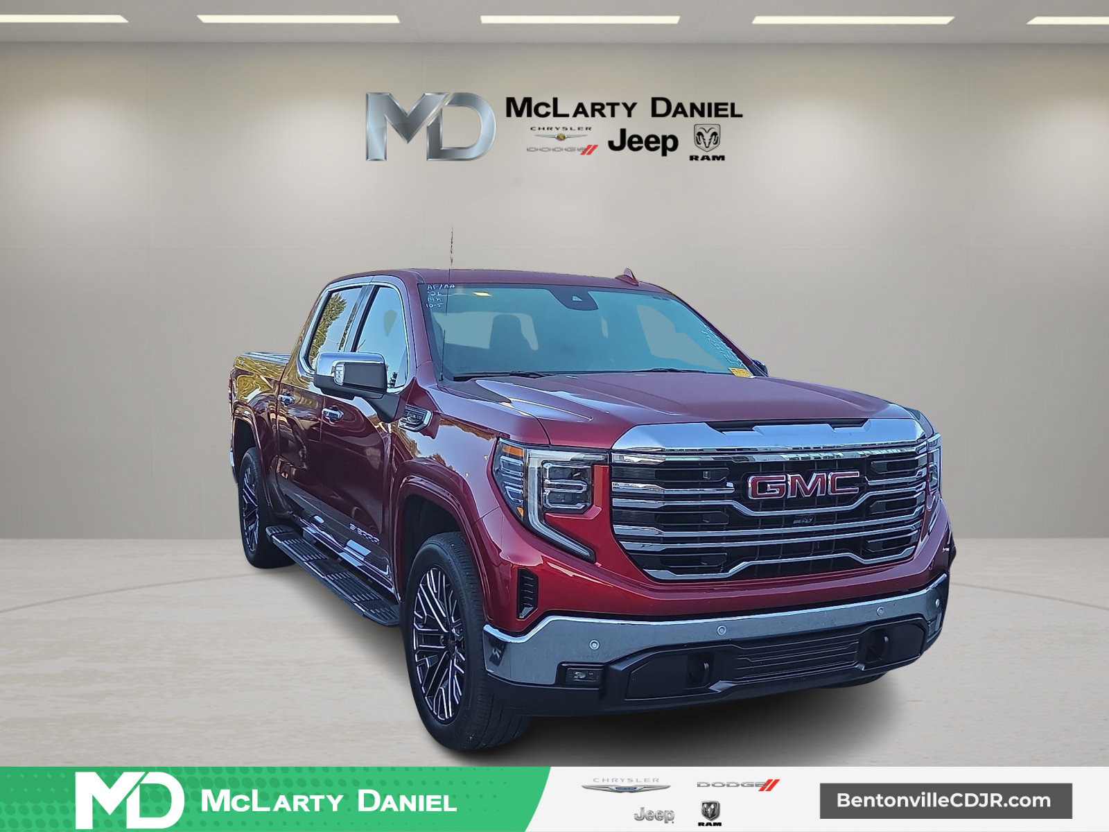 Used 2026 GMC Sierra 1500 SLT w/ SLT Premium Plus Package AWD/4WD image 1