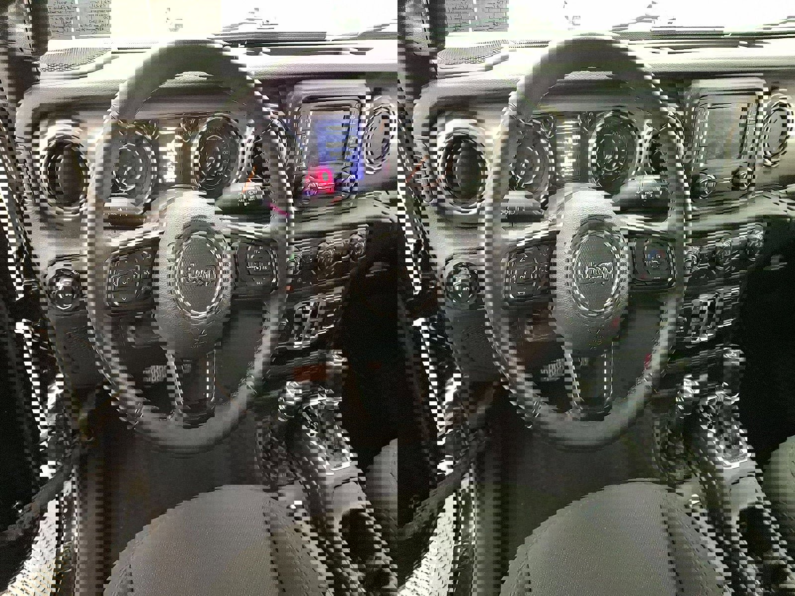 Used 2018 Jeep Wrangler Sport S image 21