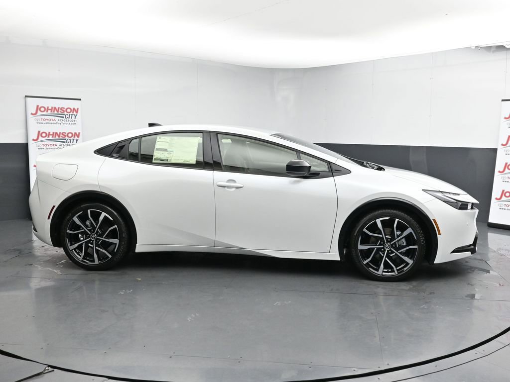 New 2026 Toyota Prius Plug-In Hybrid FWD image 9