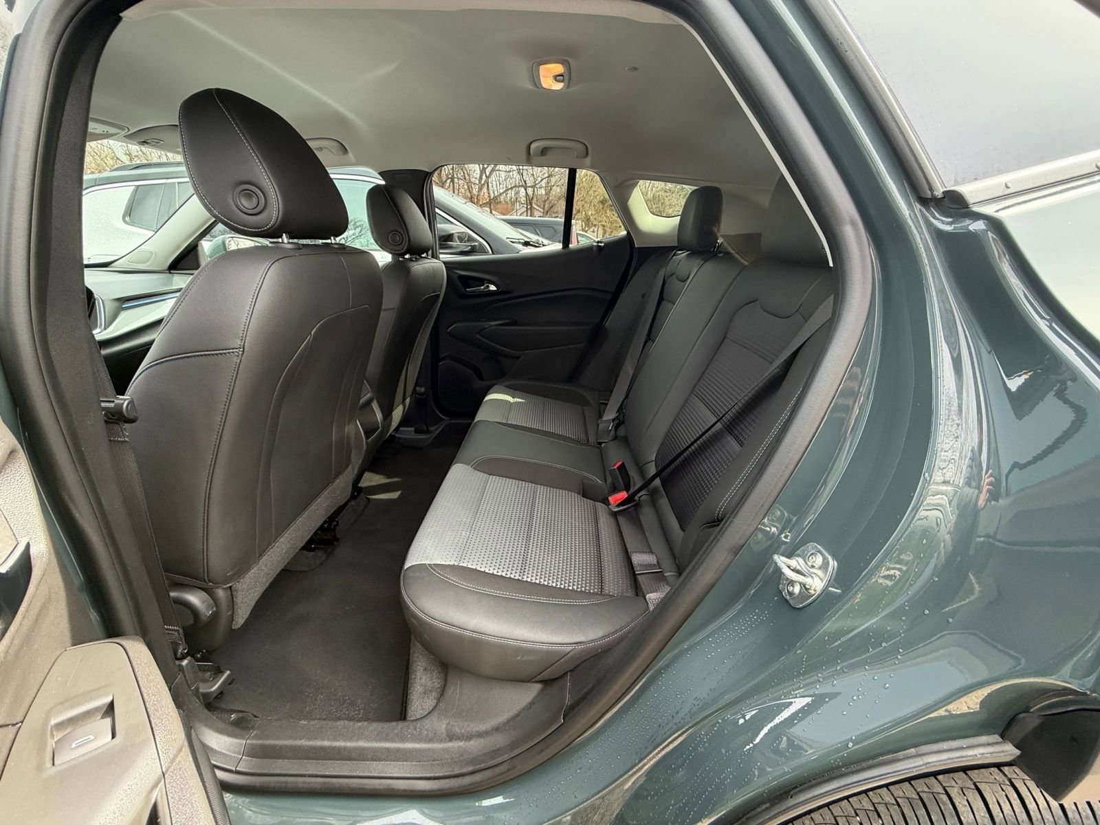 Used 2025 Chevrolet Trax LT image 24