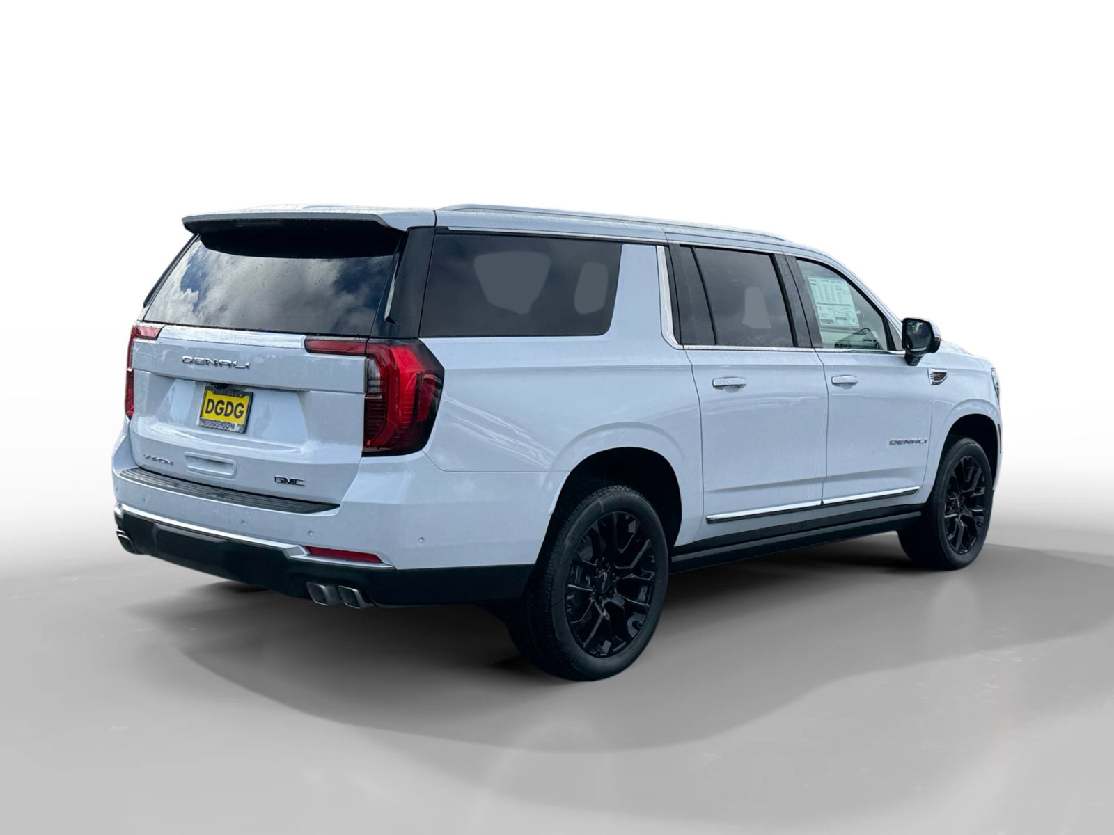 New 2026 GMC Yukon XL Denali w/ Sun & Power Step Package AWD/4WD image 5