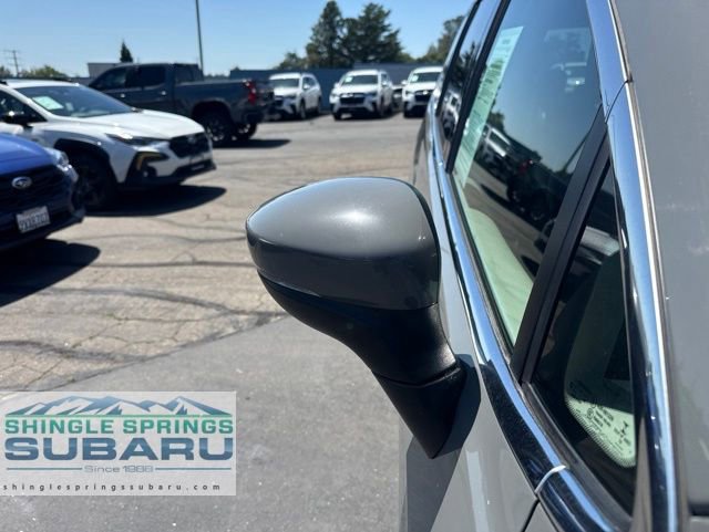 Used 2023 Chrysler Pacifica Touring-L FWD image 13