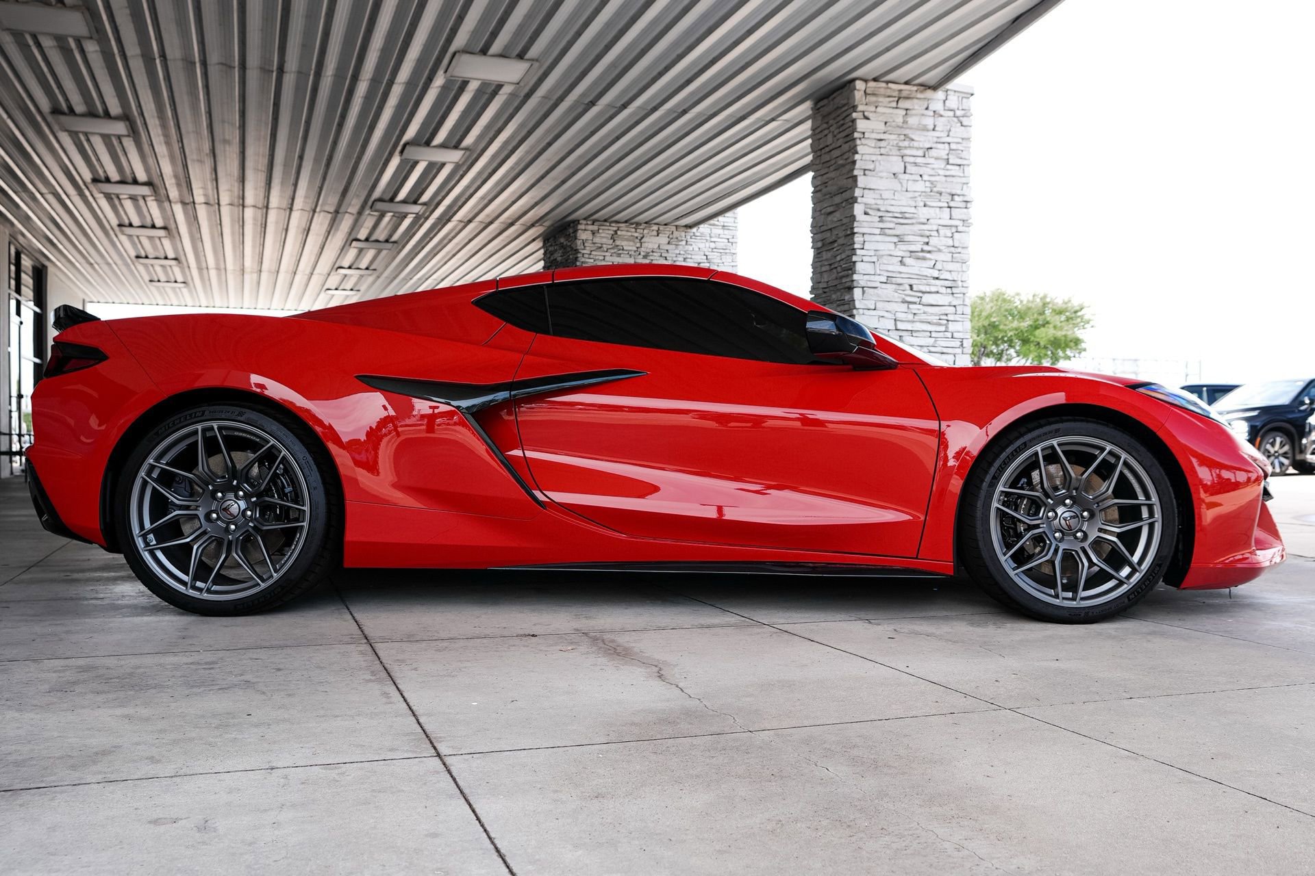 Used 2025 Chevrolet Corvette Z06 w/ Battery Protection Package image 2