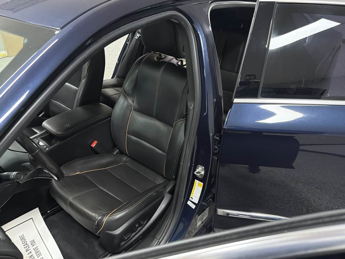 Used 2019 Chevrolet Impala Premier FWD image 12