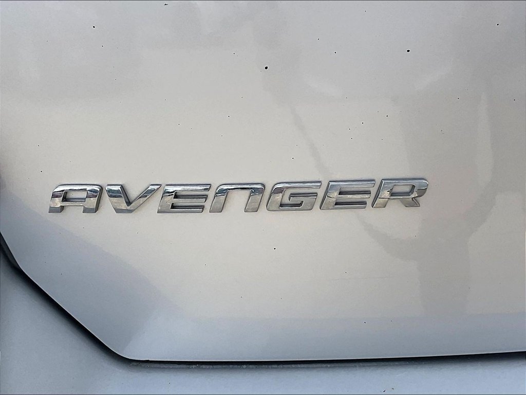 Used 2012 Dodge Avenger SXT Plus FWD image 24