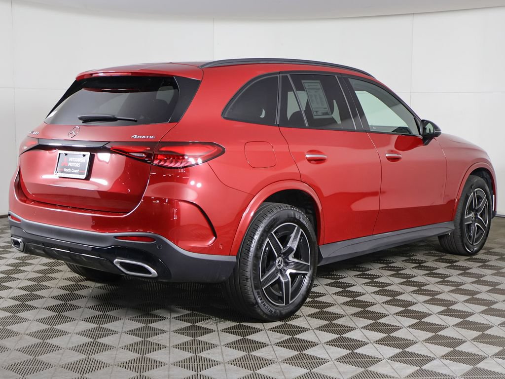 Used 2024 Mercedes-Benz GLC 300 4MATIC w/ AMG Line image 12