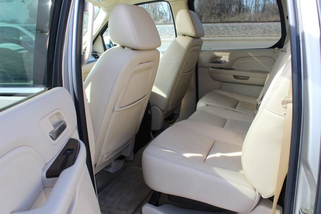 Used 2007 Cadillac Escalade EXT w/ Information Package image 22