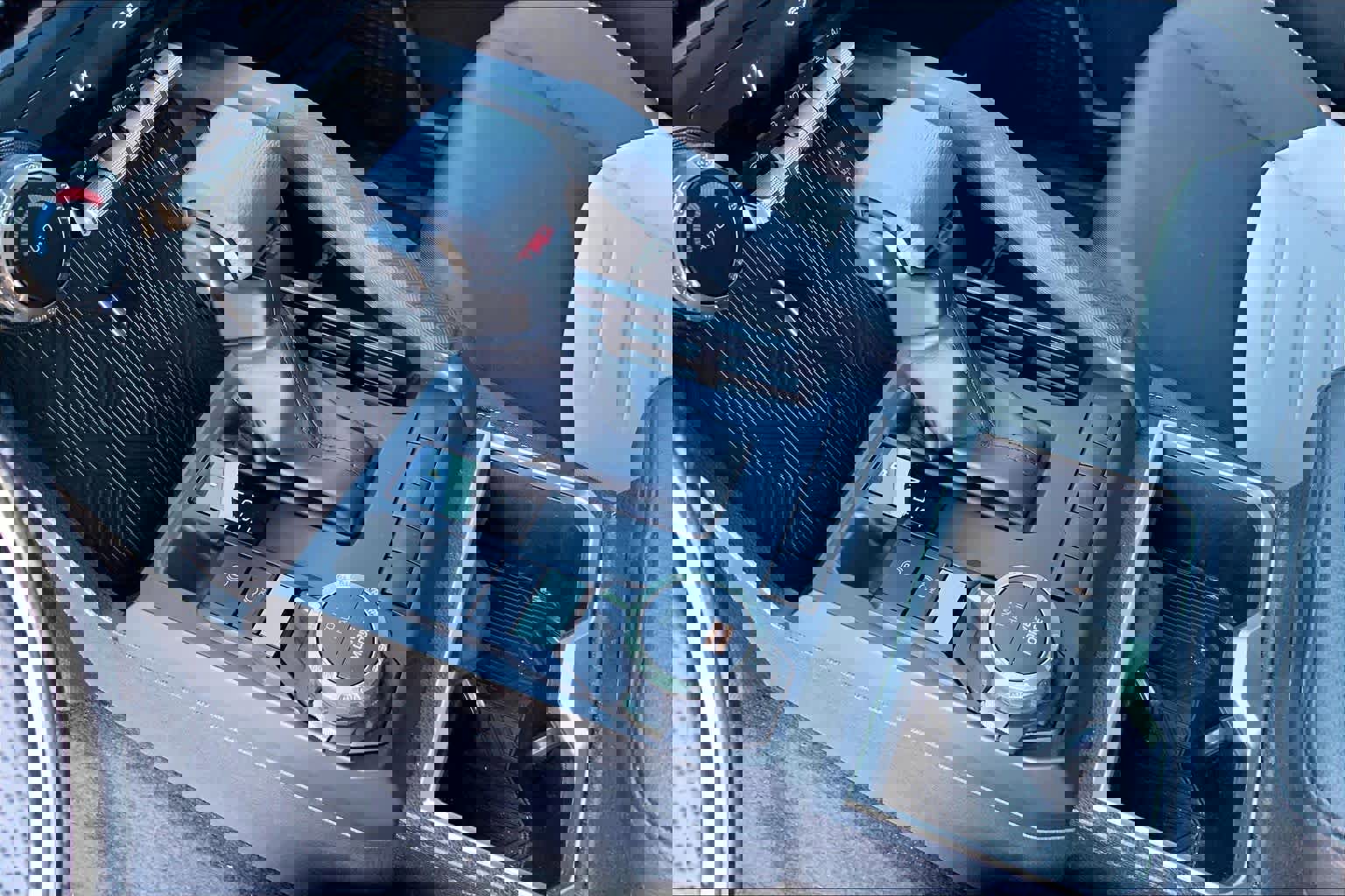 Used 2025 Toyota Tacoma TRD Sport image 17