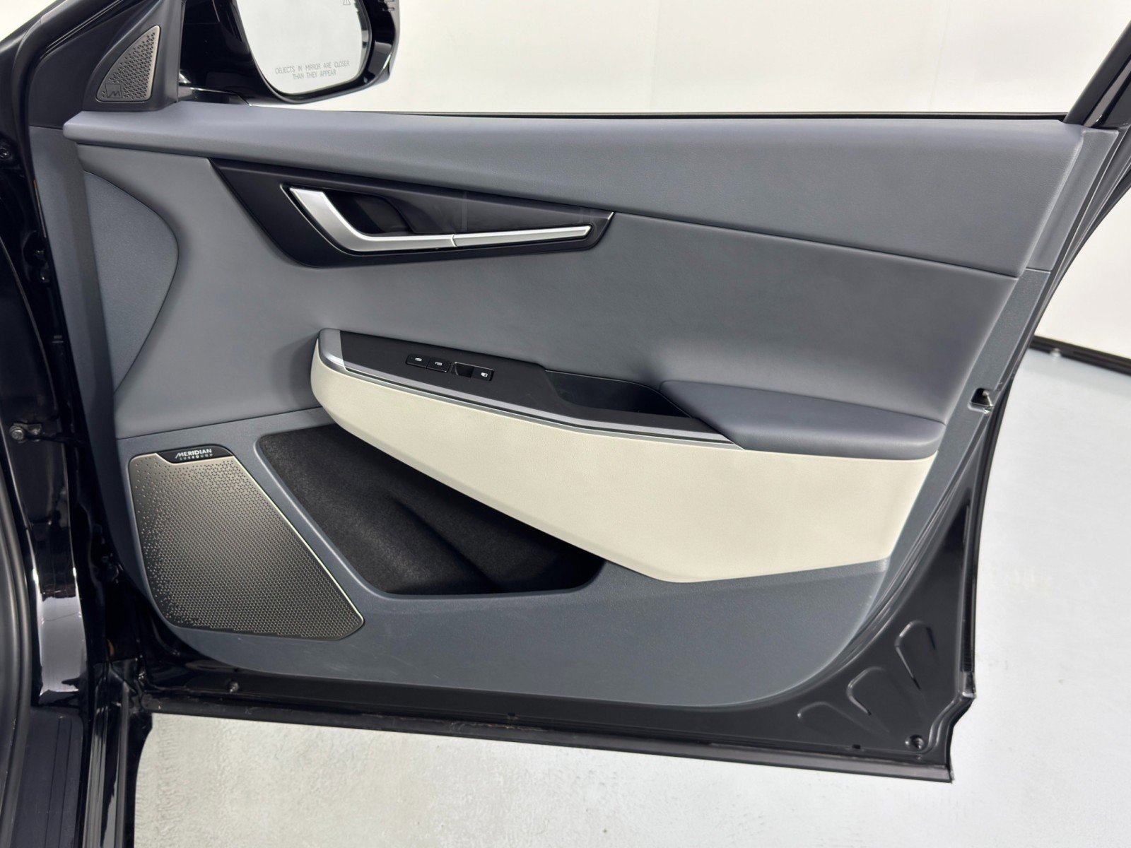 Used 2022 Kia EV6 Wind image 40