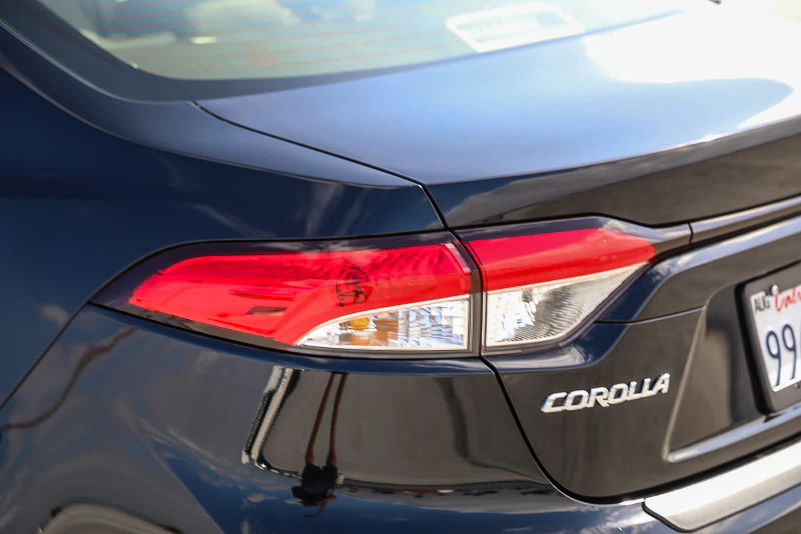 Used 2026 Toyota Corolla LE FWD image 9