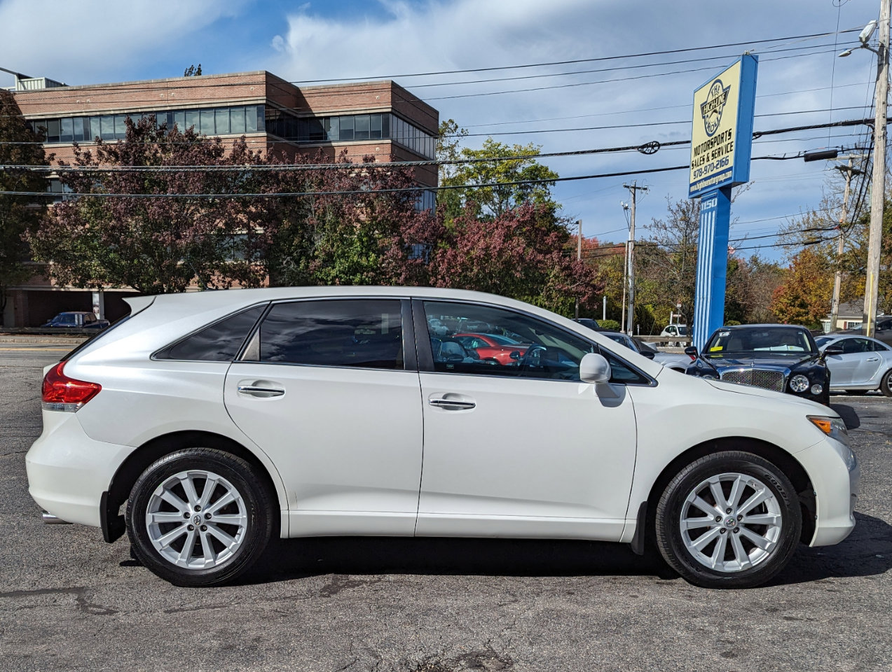 Used 2012 Toyota Venza XLE image 6