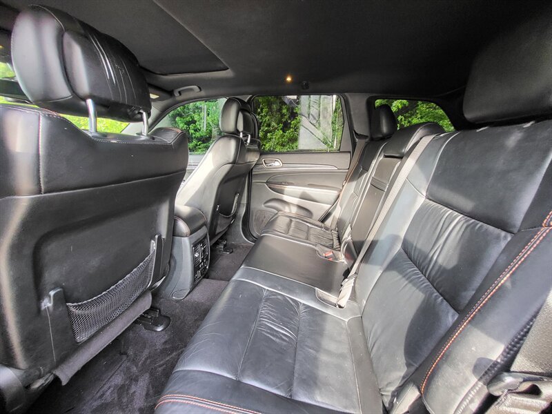 Used 2016 Jeep Grand Cherokee Limited 75th Anniversary AWD/4WD image 24