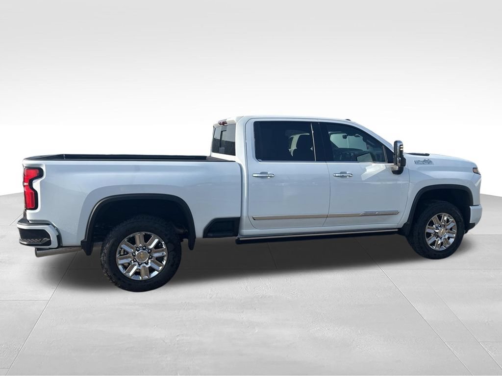 New 2026 Chevrolet Silverado 2500 High Country w/ High Country Premium Package AWD/4WD image 8