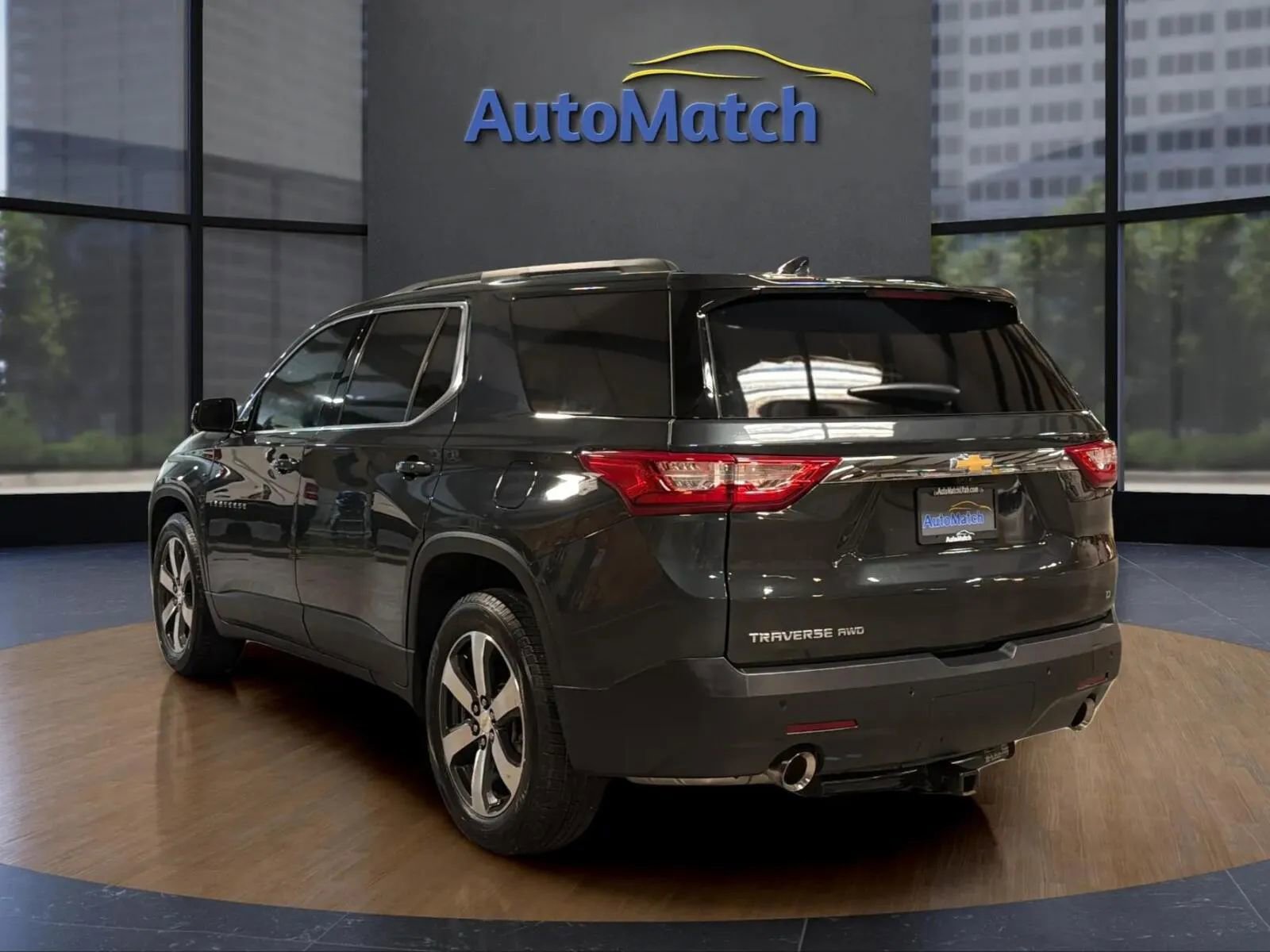 Used 2019 Chevrolet Traverse LT w/ LT Premium Package AWD/4WD image 8