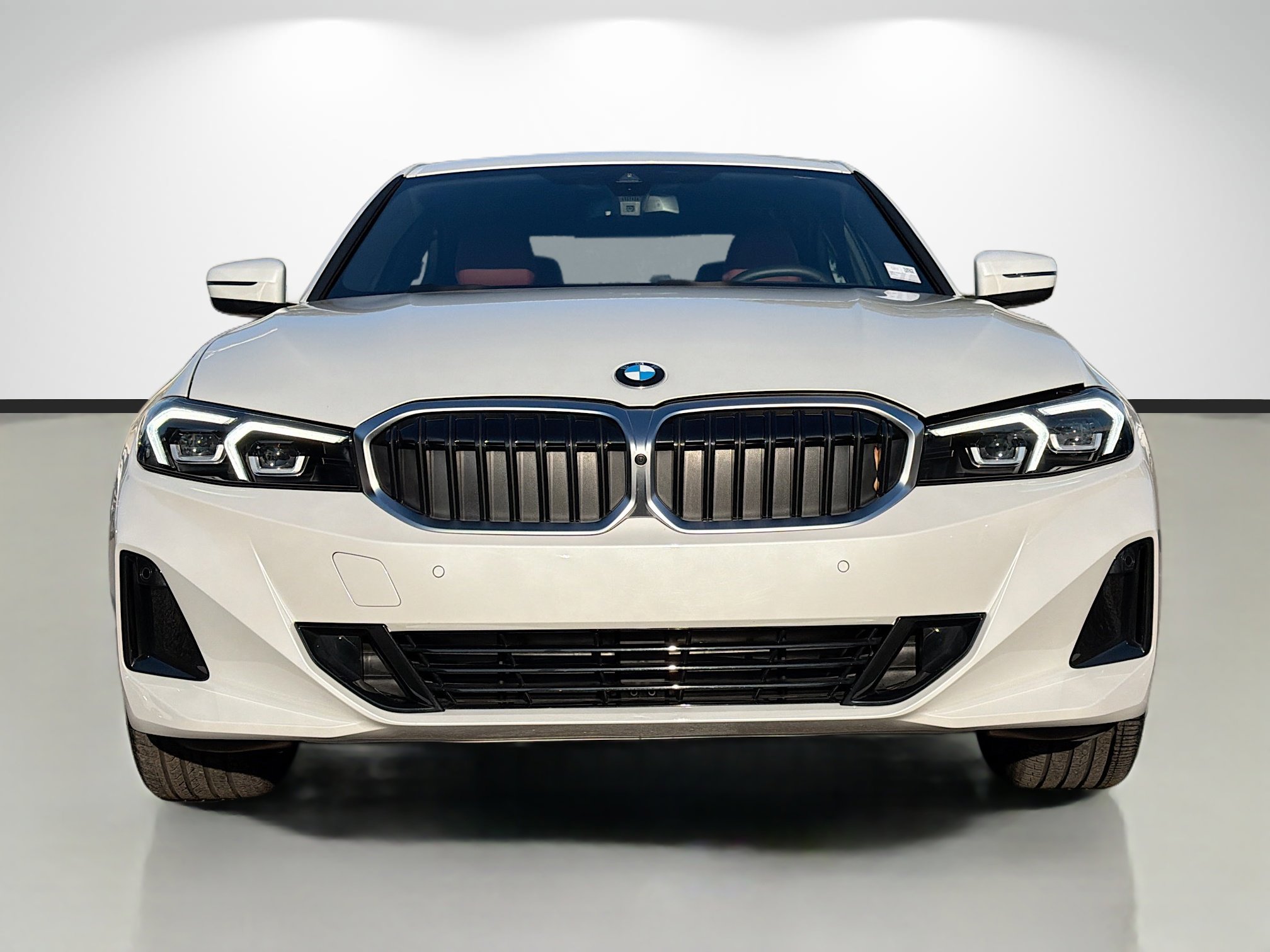 Used 2025 BMW 330i Sedan image 8