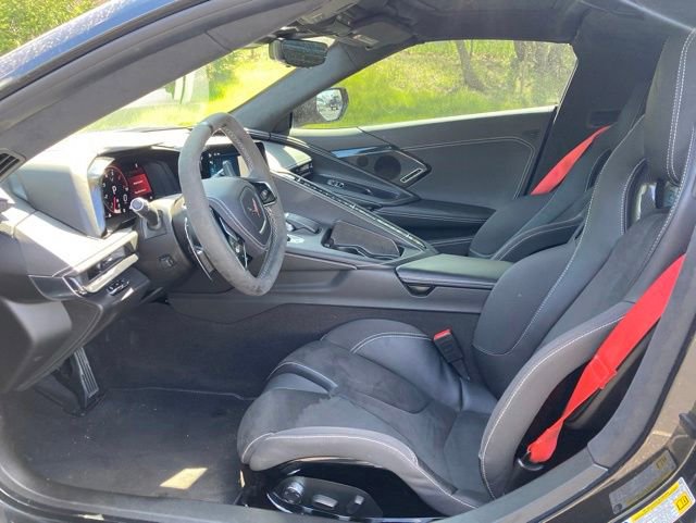 Used 2024 Chevrolet Corvette Stingray Premium Cpe w/ Z51 Performance Package RWD image 4