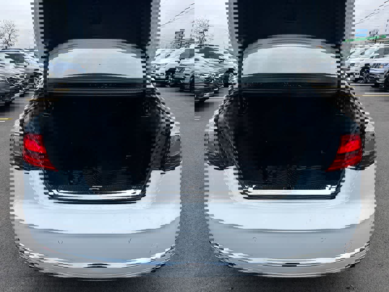 Used 2015 Audi A8 L 3.0T w/ Premium Package image 36