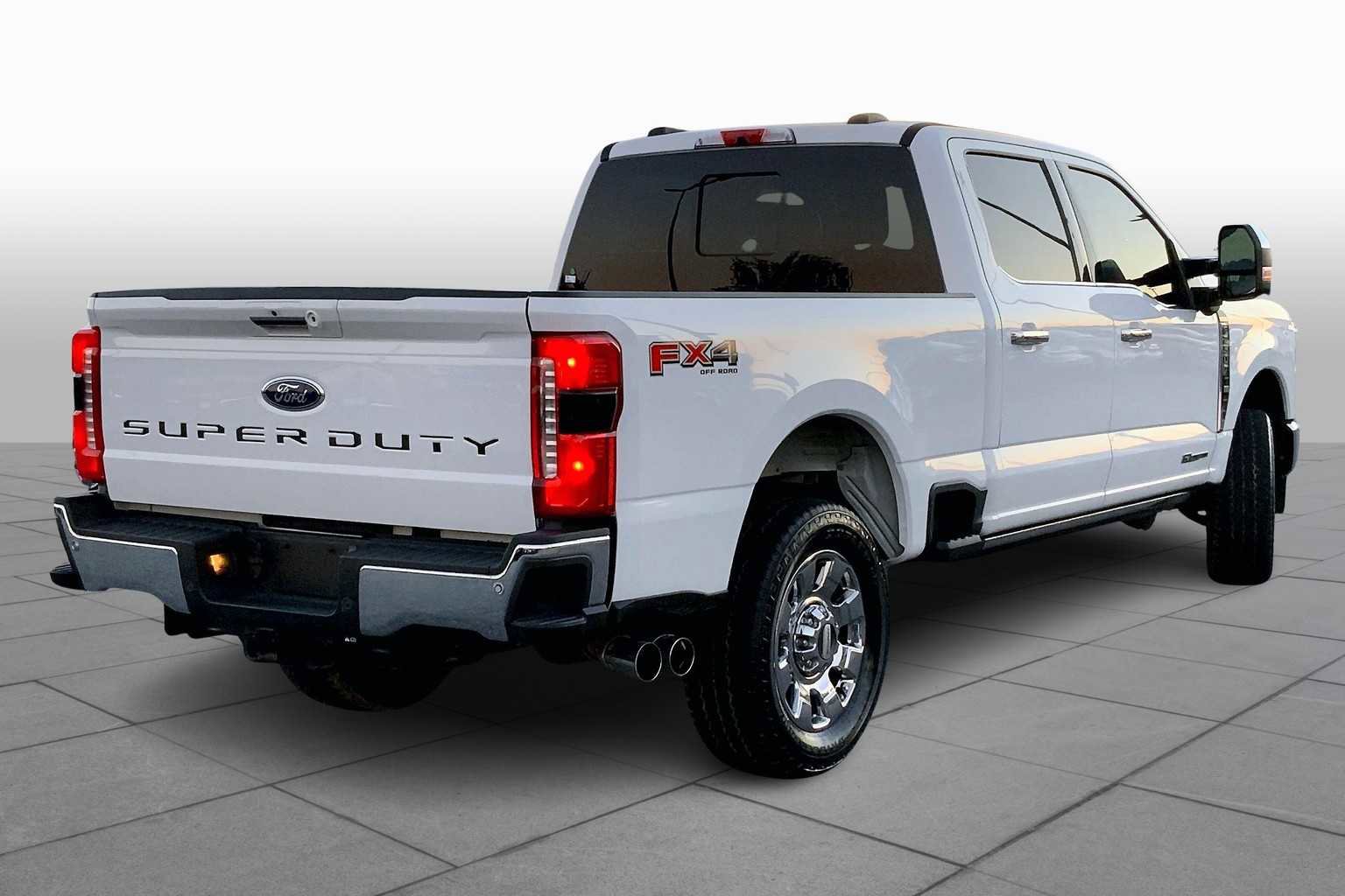 Used 2024 Ford F250 Lariat w/ Lariat Ultimate Package image 12