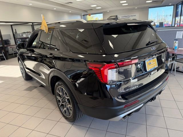 Used 2025 Ford Explorer Platinum w/ Ultimate Package AWD/4WD image 8