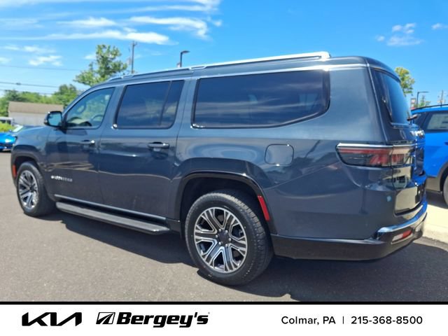 Used 2024 Jeep Wagoneer L Series II w/ Flexible Seating Group AWD/4WD image 8