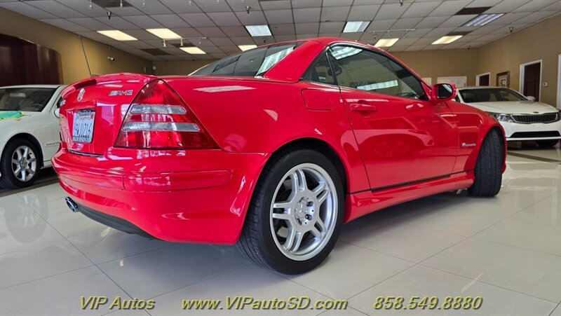 Used 2003 Mercedes-Benz SLK 32 AMG image 4