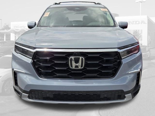 Used 2024 Honda Pilot Elite image 3