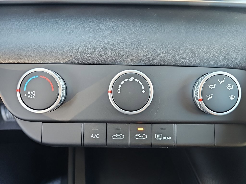 New 2026 Hyundai Elantra SE FWD image 19