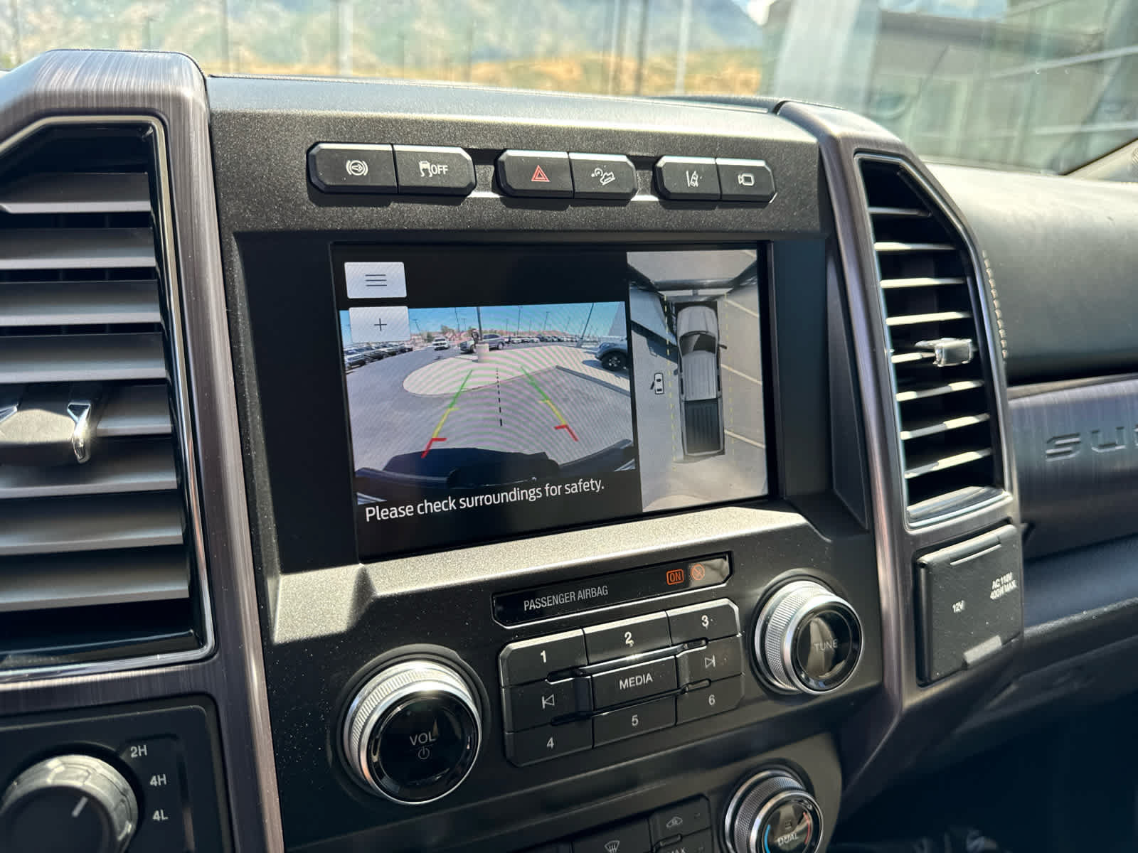 Used 2020 Ford F350 Limited AWD/4WD image 37