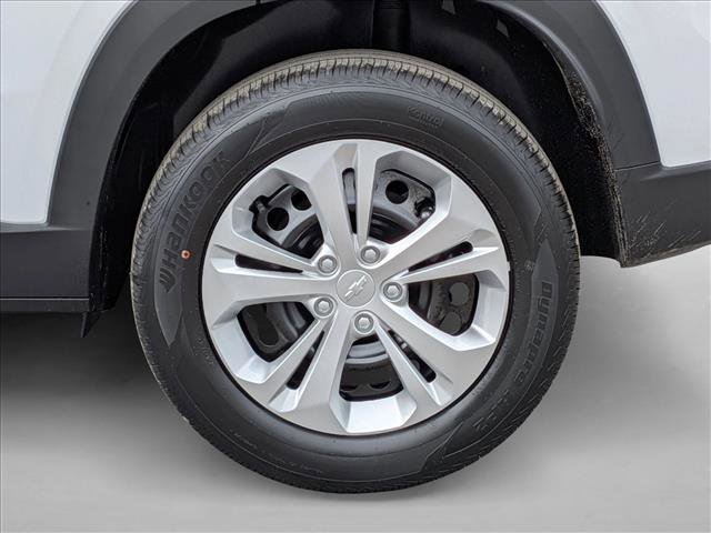 New 2026 Chevrolet Trax LS w/ Driver Confidence Package FWD image 25