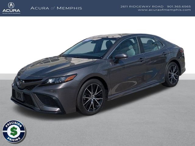Used 2022 Toyota Camry SE w/ Cold Weather Package FWD image 1