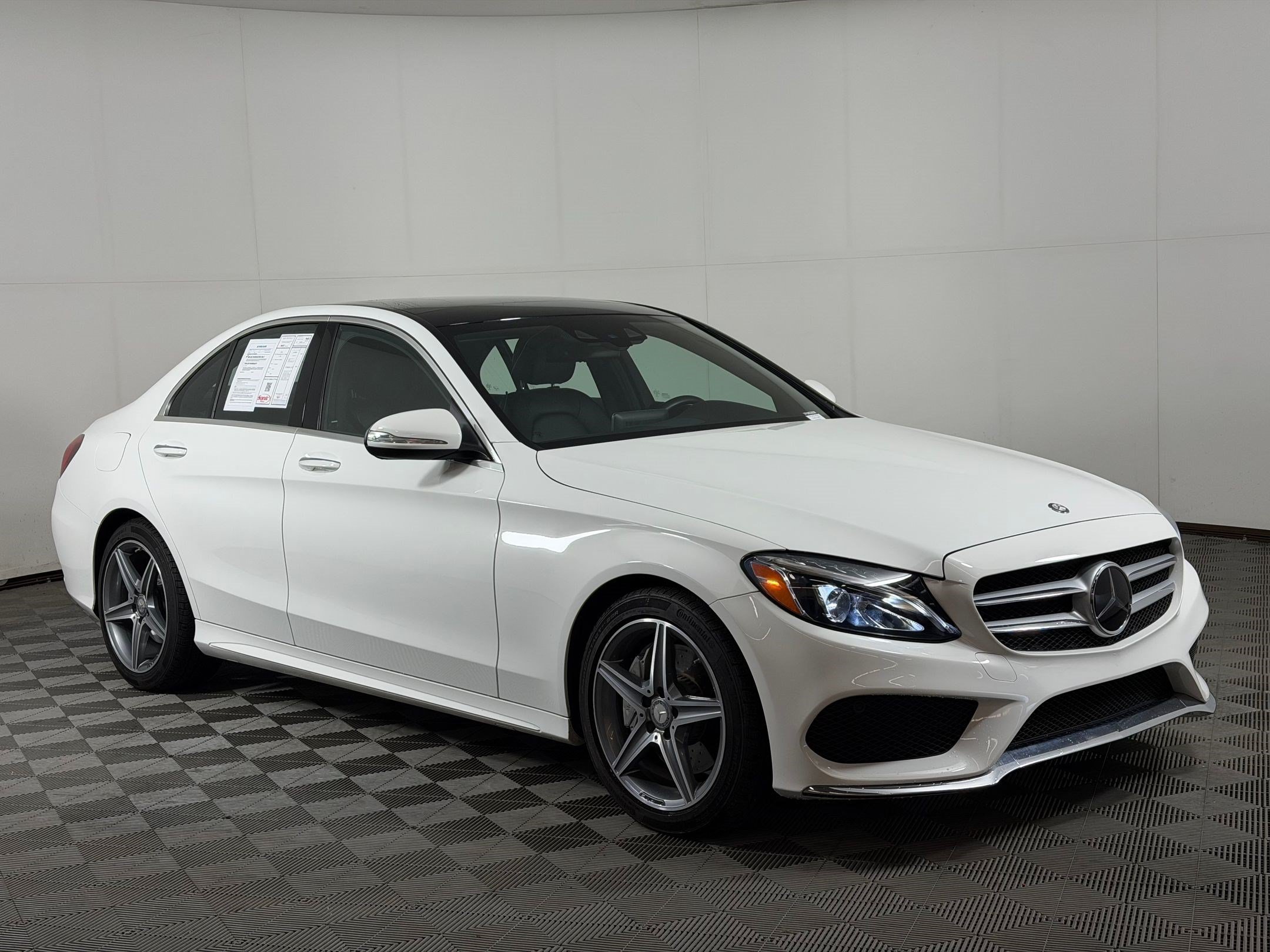 Used 2015 Mercedes-Benz C 400 4MATIC image 7