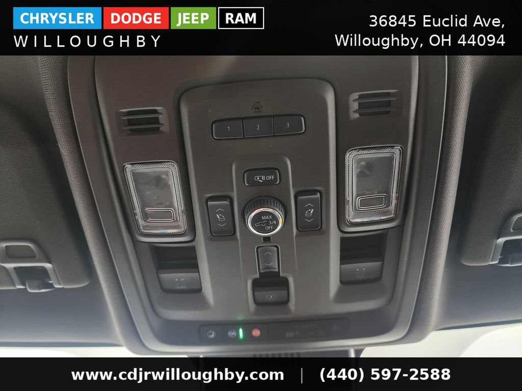 Used 2023 GMC Yukon Denali AWD/4WD image 26