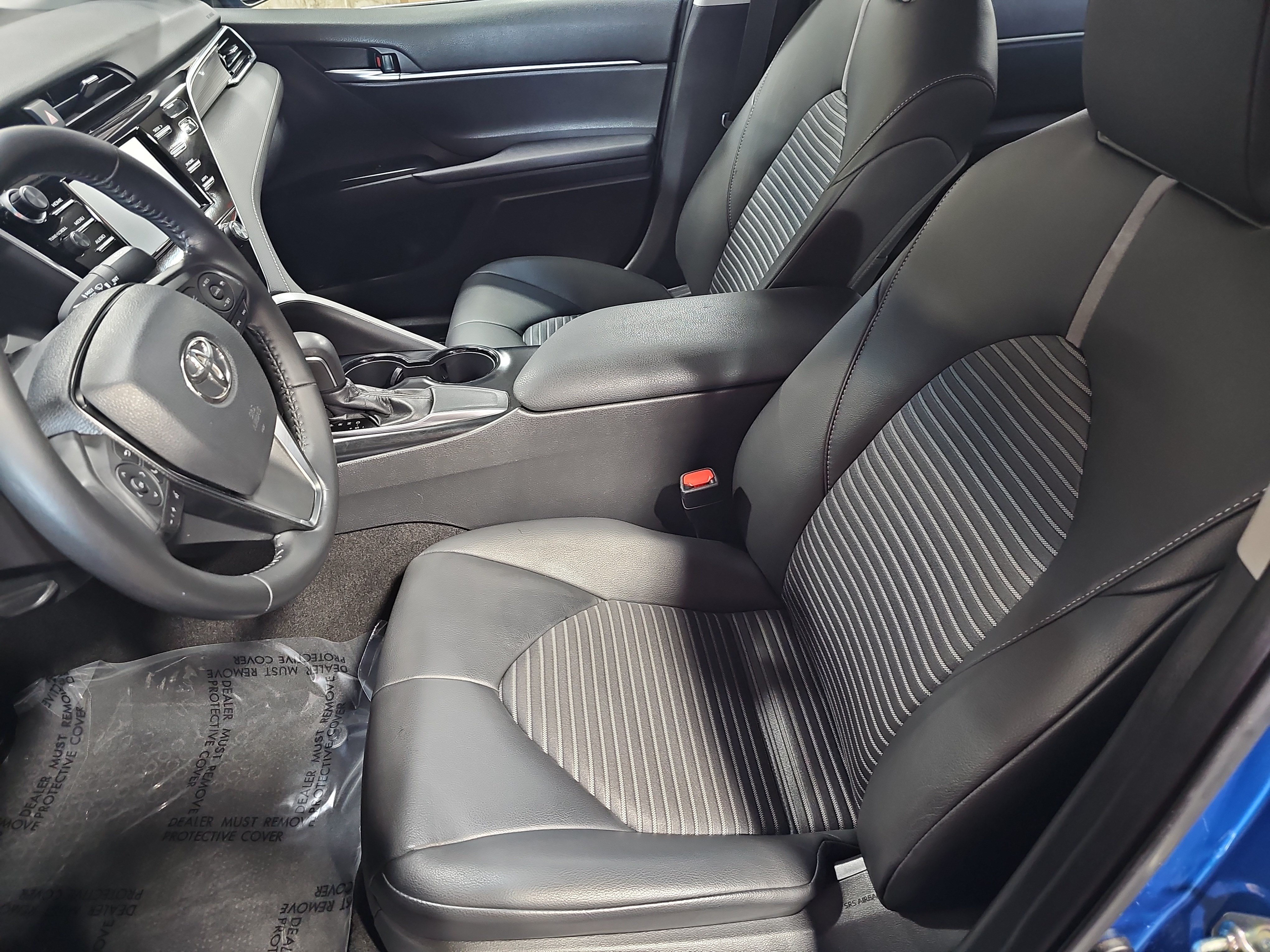 Used 2018 Toyota Camry SE w/ Moonroof Package FWD image 15
