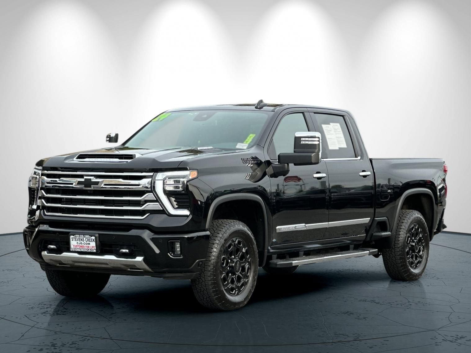 Used 2024 Chevrolet Silverado 2500 High Country w/ Max Trailering Package image 8