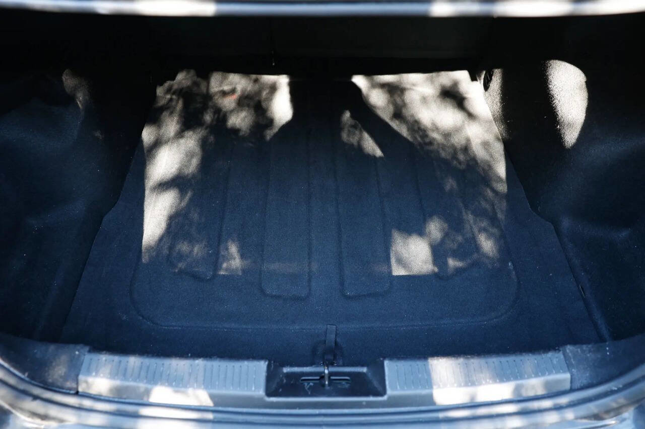 Used 2017 Chevrolet Sonic LT image 34