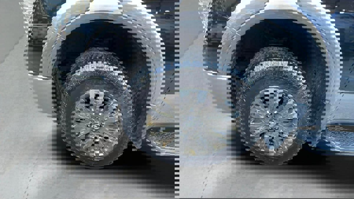 Used 2018 Nissan Titan Platinum Reserve image 19