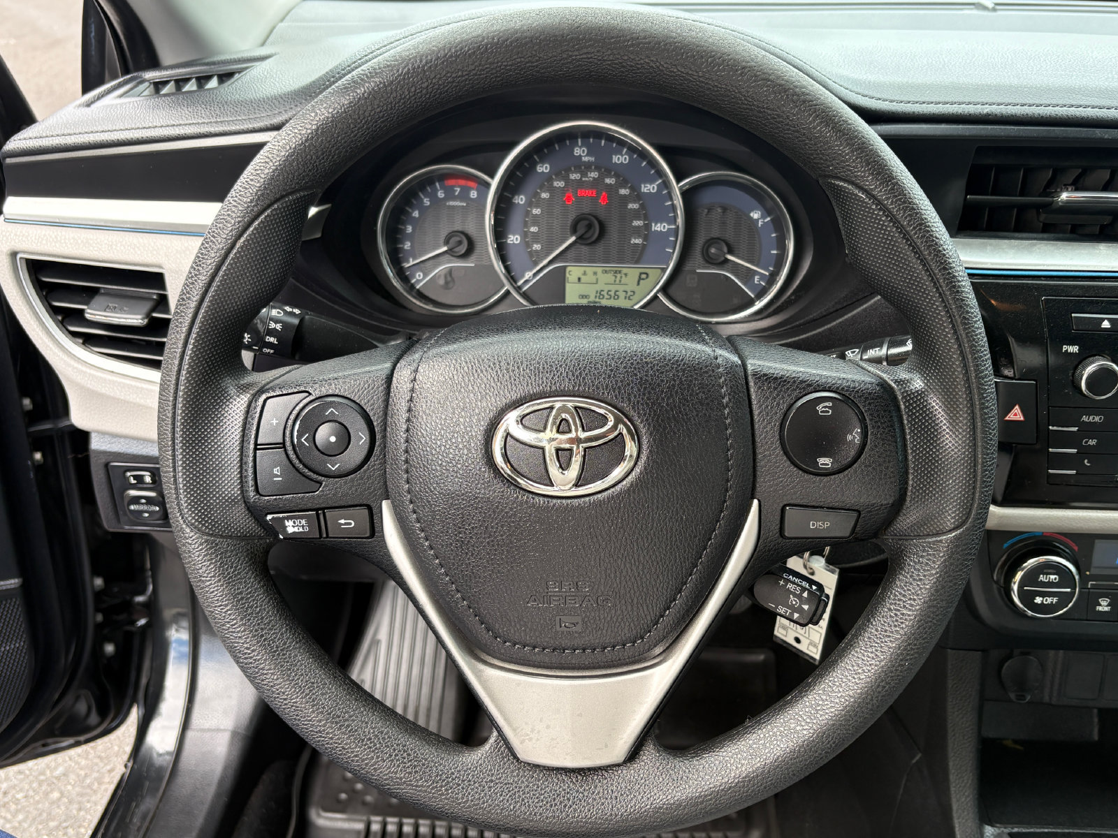 Used 2016 Toyota Corolla LE FWD image 26