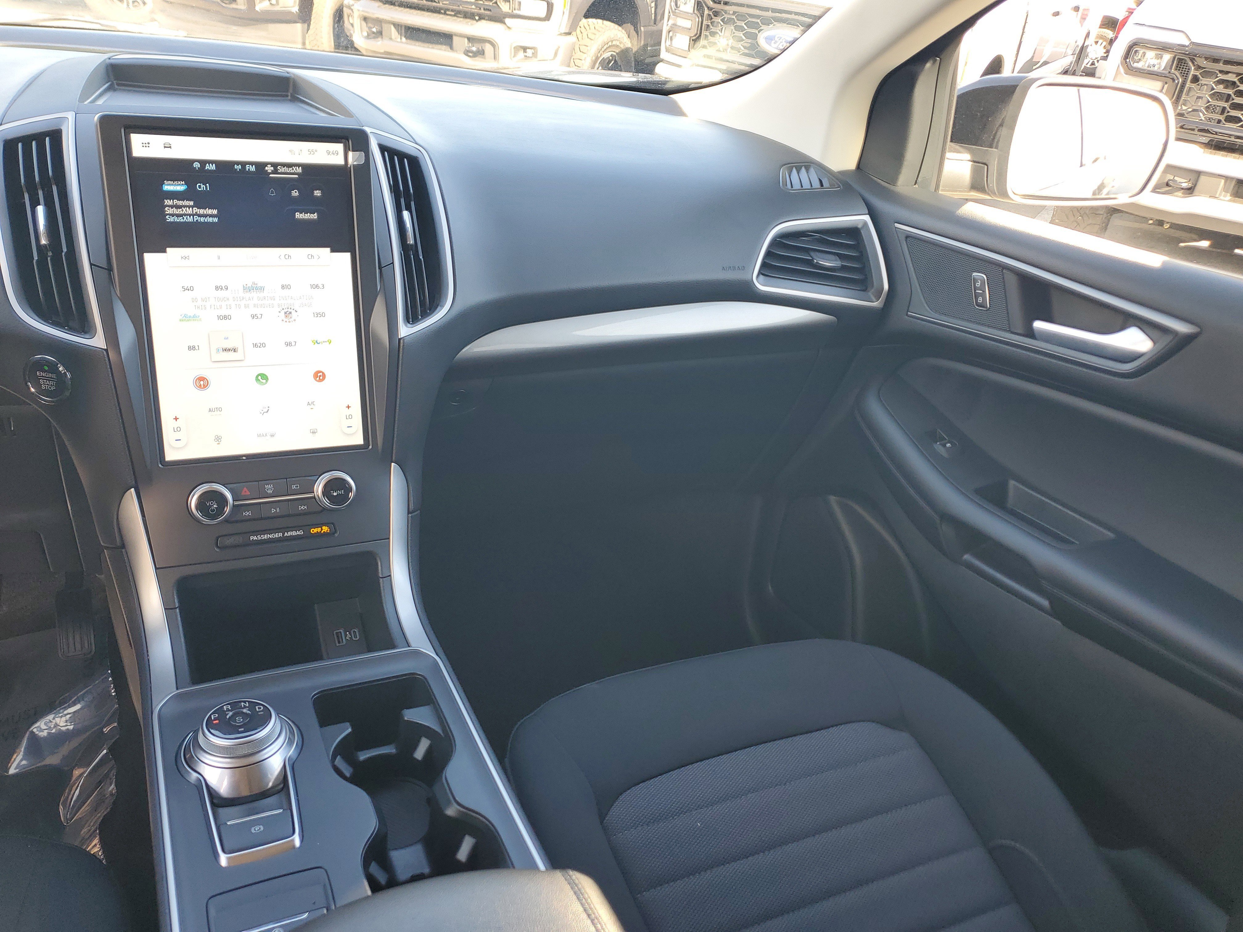 Used 2024 Ford Edge SE w/ Black Appearance Package image 16