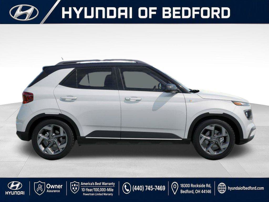 New 2026 Hyundai Venue SEL FWD image 8
